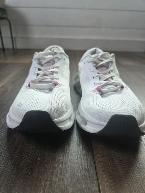 On Running Women’s Cloudflyer White with Pink Accents - Picture 2 of 9